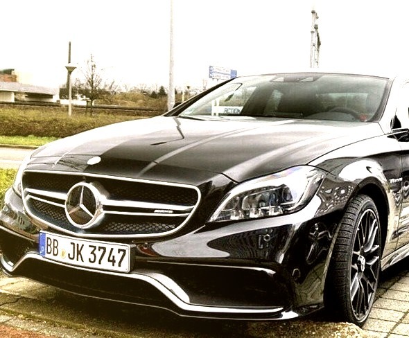 Mercedes-Benz CLS 63 AMG (Instagram @mbusamgacademy)